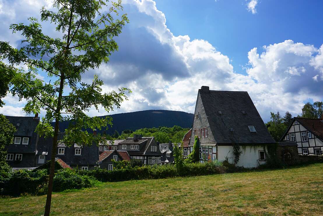 Blick von Goslar zum Rammelsberg